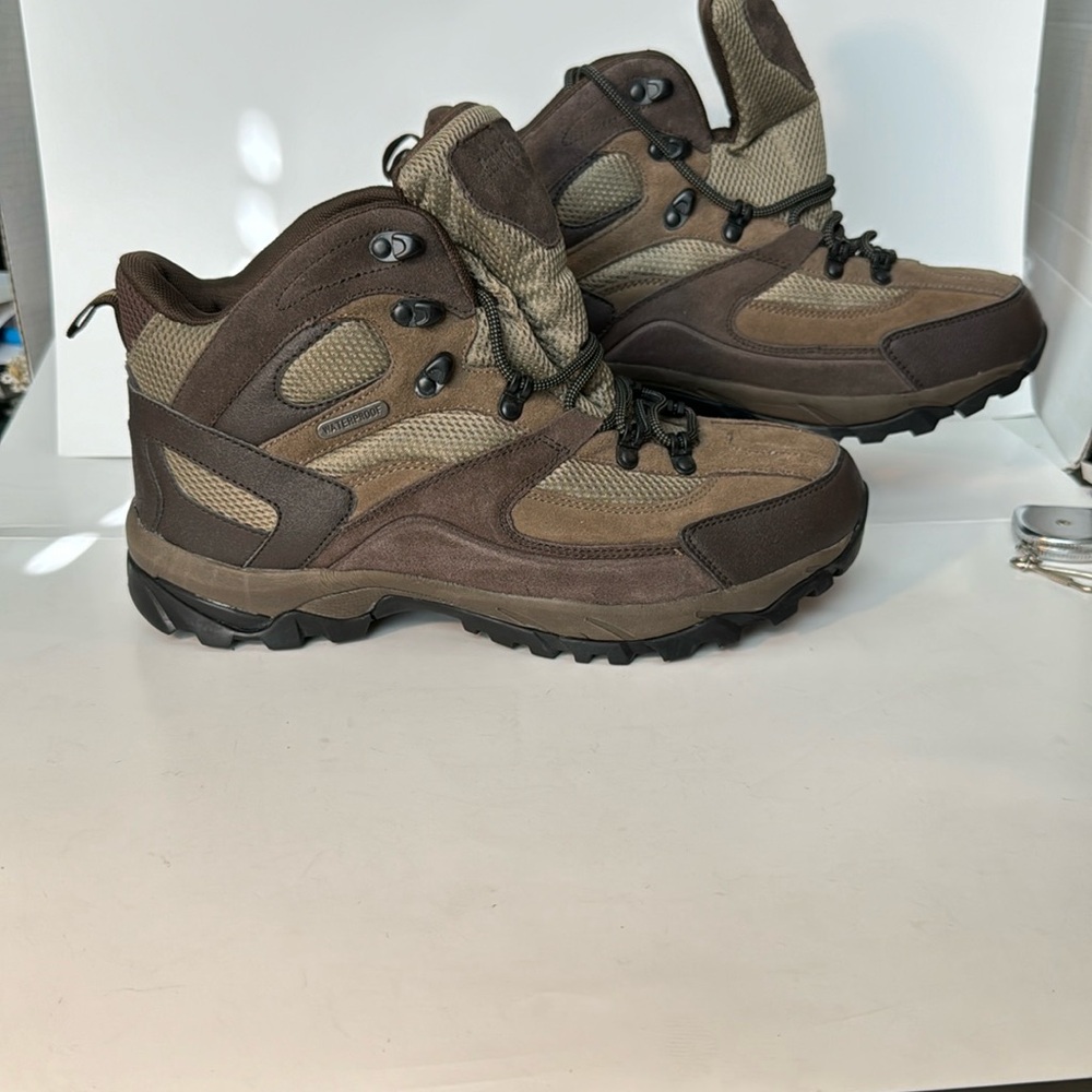 Guide Gear Waterproof Boots leather suede hiking work boots men’s 10.5 NWOT